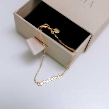 Mama gold chain bracelet